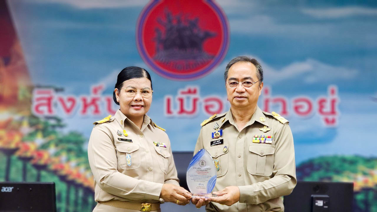 LINE_ALBUM_มอบรางวัล_๒๓๐๘๓๑_54_0
